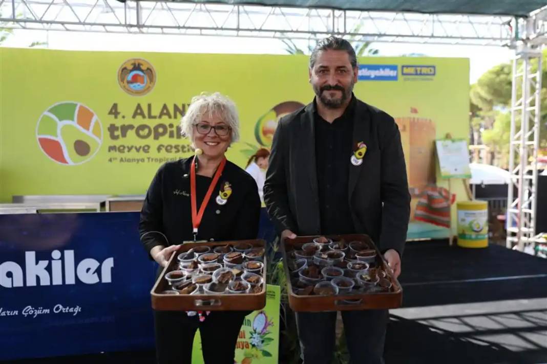 Alanya’da Tropikal Meyve Fırtınası Başladı! 5
